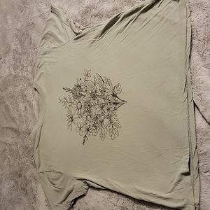 Flowered tshirt